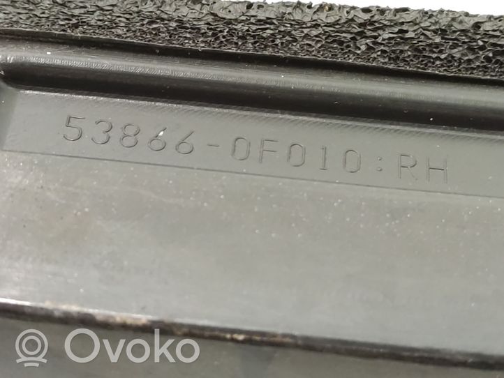 Toyota Corolla Verso E121 Muu ulkopuolen osa 538660F010
