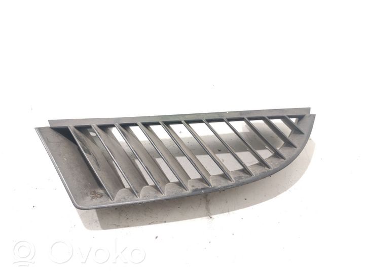 Mitsubishi Colt Front bumper lower grill MN127773