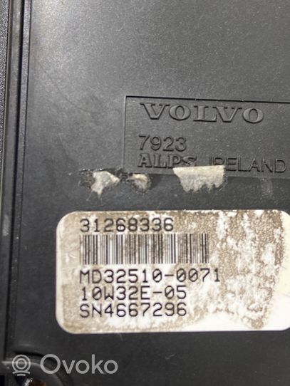 Volvo XC70 Monitor / wyświetlacz / ekran 31268336