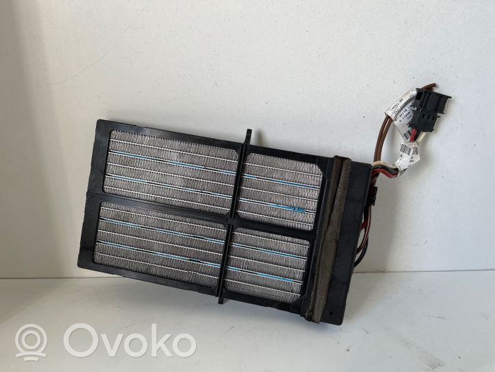 Audi A5 8T 8F Radiateur électrique de chauffage auxiliaire 8K0819011