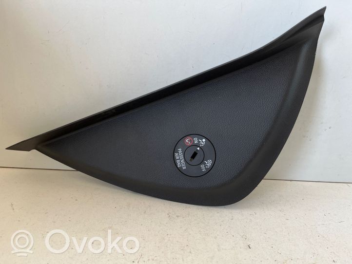 Opel Mokka X Panelės apdailos skydas (šoninis) AVK03360