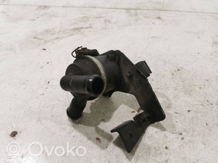 Audi A4 S4 B8 8K Pompe à eau de liquide de refroidissement 03L965561A