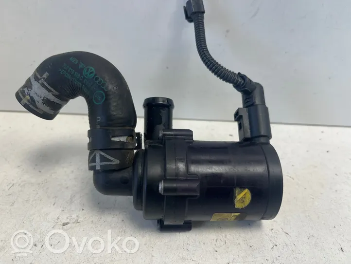 Volkswagen Touareg I Zusatzwasserpumpe 7L0965561J