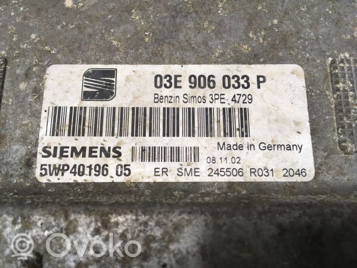 Seat Cordoba (6L) Calculateur moteur ECU 03E906033P