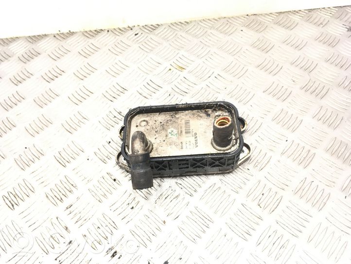 Volvo V70 Supporto di montaggio del filtro dell’olio C5851000