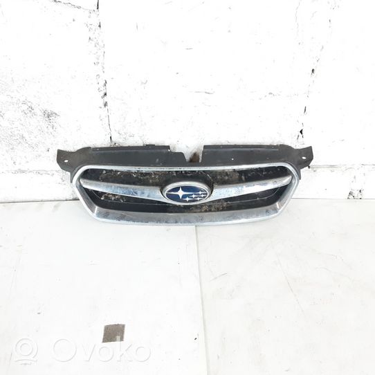 Subaru Legacy Grille calandre supérieure de pare-chocs avant 91121AG150