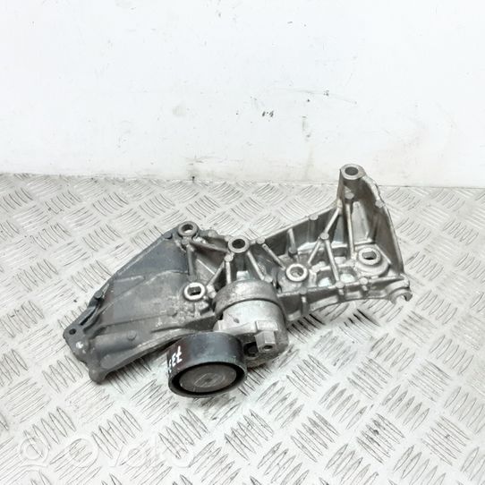 Renault Fluence Mocowanie alternatora 8200669495