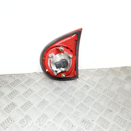 Volkswagen Golf V Lampy tylnej klapy bagażnika 1K6945093F