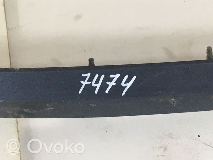 Toyota Avensis T270 Listwa oświetlenie tylnej tablicy rejestracyjnej 7680105110