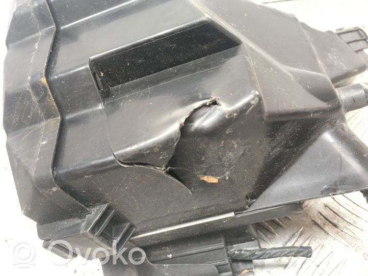 Mazda Demio Drošinātāju kaste (komplekts) D6516676Y