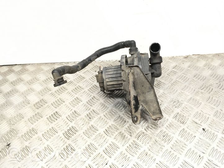 Audi A4 S4 B7 8E 8H Secondary air pump 8E0906613D