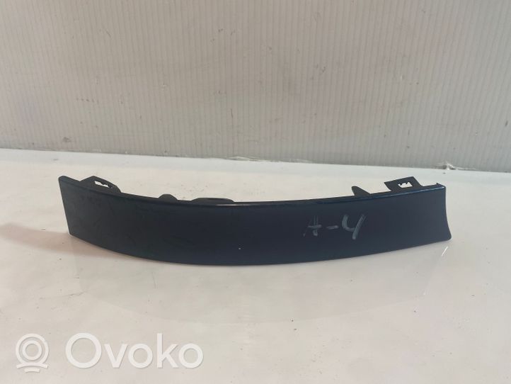 Audi A4 S4 B5 8D Rivestimento del pannello parte angolare del paraurti posteriore 8D0945101