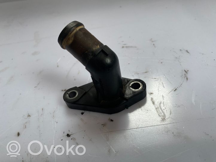 Audi Q7 4M Tuyau de liquide de refroidissement moteur 059121131S