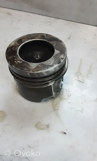 Audi A6 C7 Piston 065DF