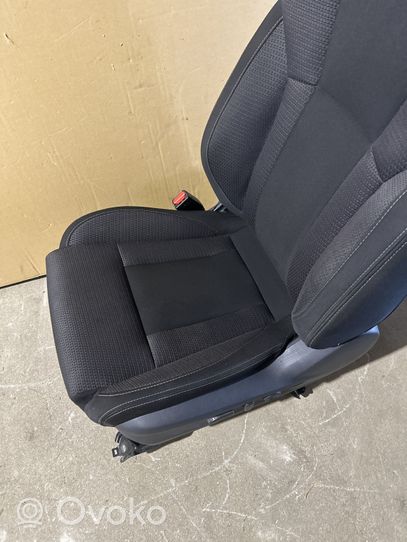 Subaru Outback (BT) Asiento delantero del conductor 