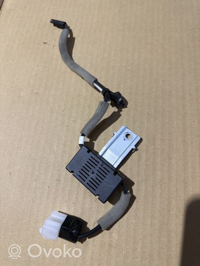 Subaru Outback (BT) Amplificateur d'antenne 86341AN60A