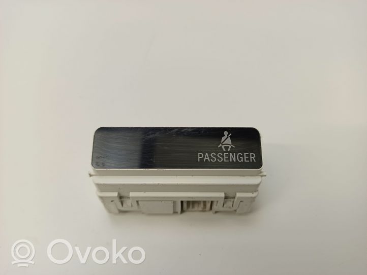 Toyota Prius (XW20) Passenger airbag on/off switch 8395047010