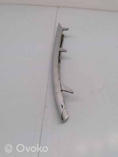 Volkswagen PASSAT B7 USA Modanatura separatore del paraurti anteriore 7L6853242