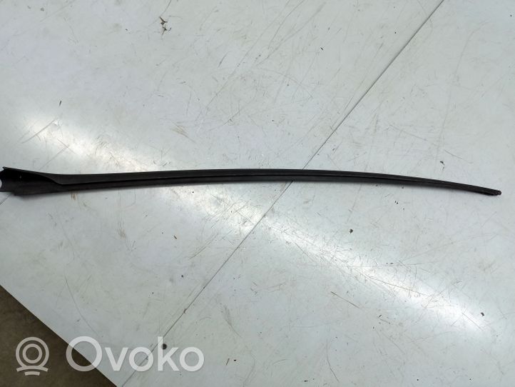 Volkswagen Golf VI Windshield trim 5K0854320