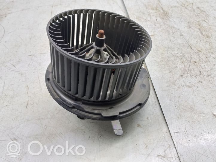 Volkswagen Jetta VI Mazā radiatora ventilators 1K1819015C