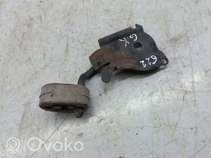 Volkswagen PASSAT CC Staffa/supporto di montaggio della marmitta 3C0253461AD