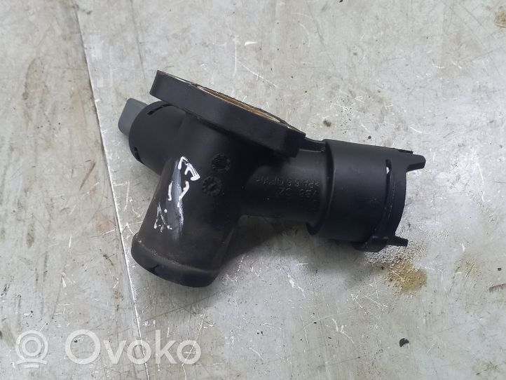 Volkswagen Touareg II Sonde de température de liquide de refroidissement 03H121133