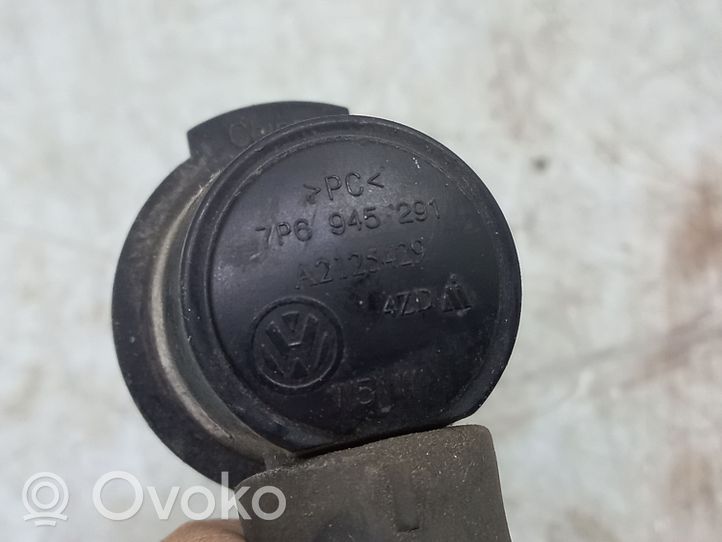 Volkswagen Touareg II Parte dello specchietto retrovisore della portiera anteriore 7P6945291