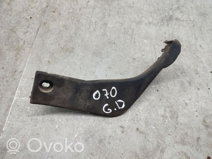 Audi A4 S4 B5 8D Aizmugurējais dubļusargs 8D0854858B