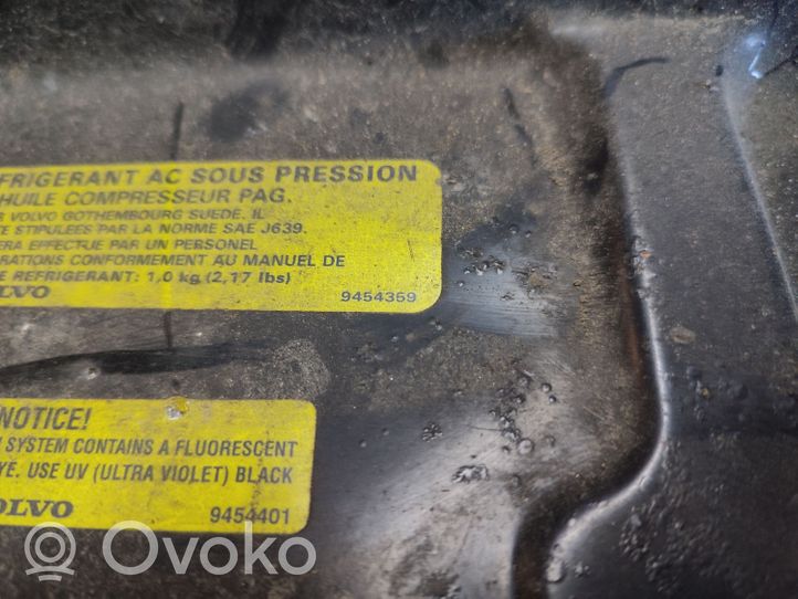 Volvo S60 Jäähdyttimen kehyksen suojapaneeli 9454359