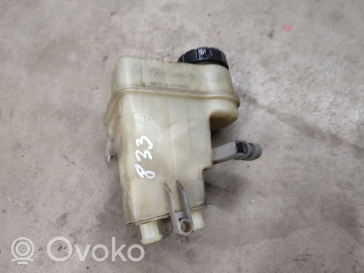 Opel Vectra C Réservoir de liquide de frein 32067069