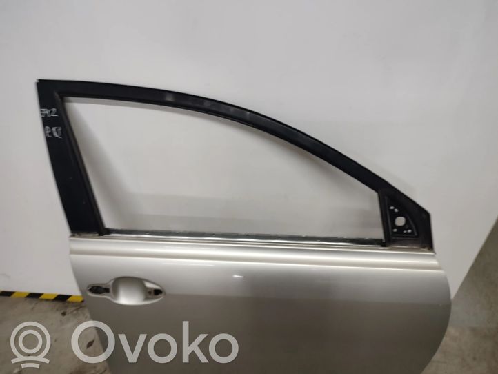 Toyota Avensis T250 Priekinės durys, 35.00 € | RRR