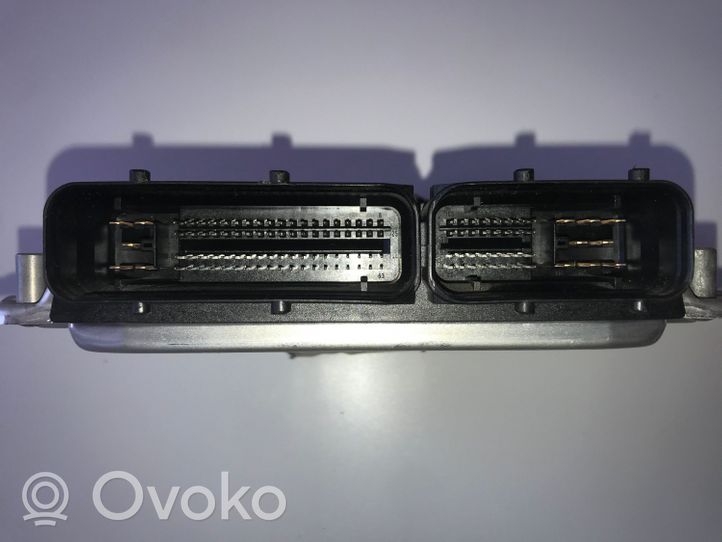 Audi A4 S4 B6 8E 8H Sterownik / Moduł ECU 038906019FP