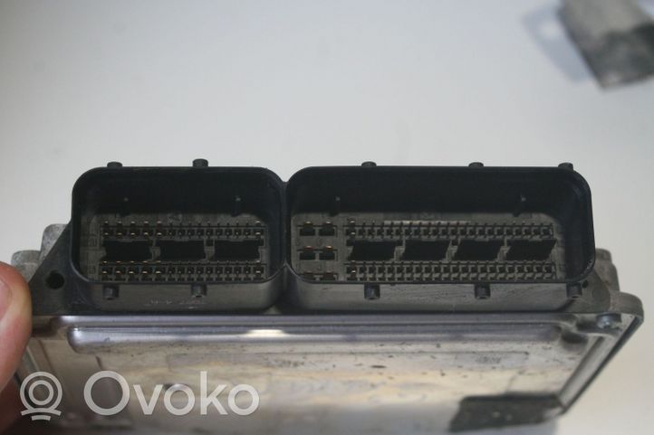 Volkswagen Golf V Sterownik / Moduł ECU 03G906021JG