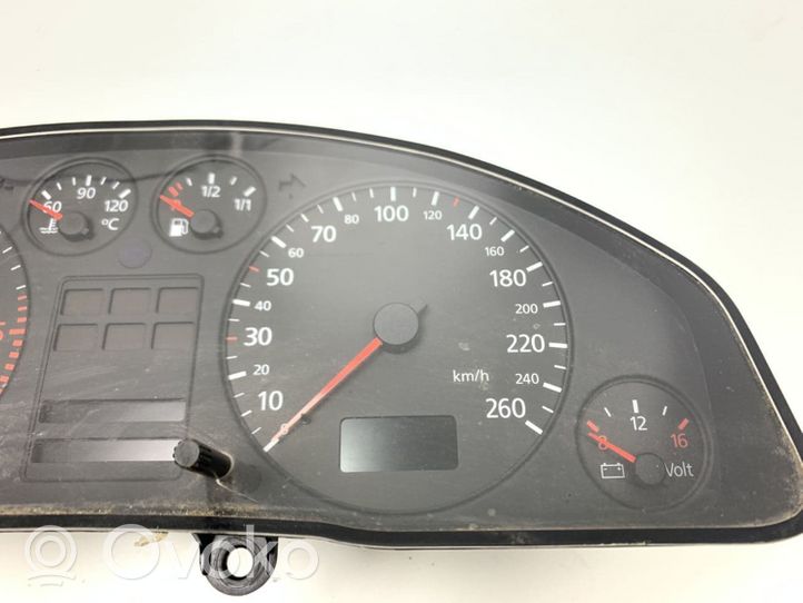 Audi A6 S6 C5 4B Compteur de vitesse tableau de bord 8L0919272