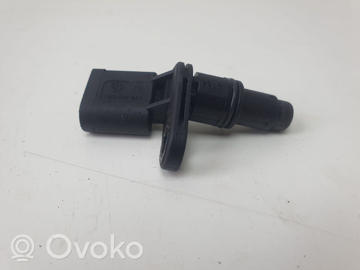 Volkswagen Transporter - Caravelle T5 Camshaft position sensor 070907601A