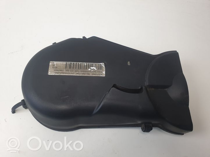 Volkswagen Touareg II Osłona paska / łańcucha rozrządu 059109123G