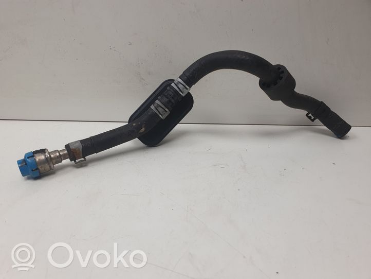 Volkswagen PASSAT B8 Linea/tubo flessibile di ritorno del carburante 5Q0127242B