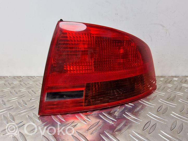 Audi A4 S4 B7 8E 8H Luci posteriori 8E5945096