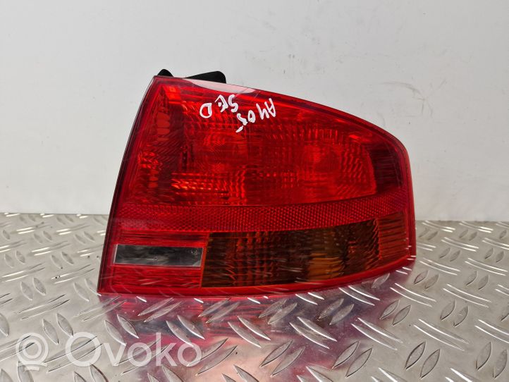 Audi A4 S4 B7 8E 8H Luci posteriori 8E5945096