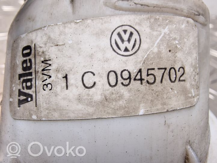 Volkswagen New Beetle Takasumuvalo 1C0945702