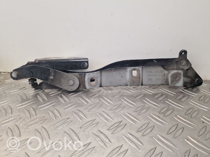 Audi A8 S8 D3 4E Tailgate/trunk/boot hinge 4E0827299C