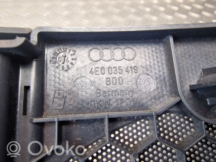 Audi A8 S8 D3 4E Grilles, couvercle de haut-parleur porte arrière 4E0035419