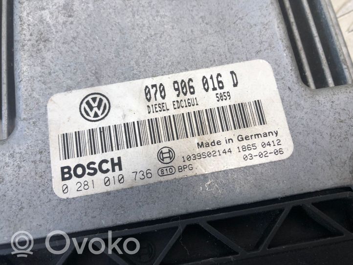 Volkswagen Touareg I Motorsteuergerät/-modul 070906016D