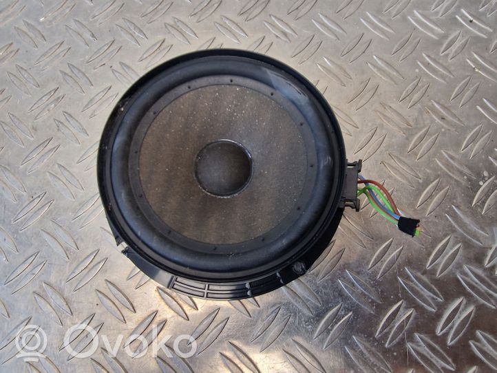 Volkswagen Scirocco Enceinte de porte arrière 1K8035454