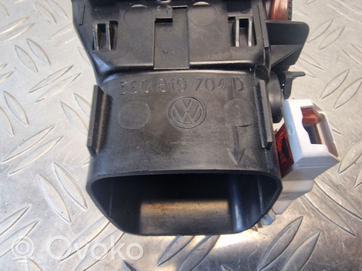 Volkswagen PASSAT B5.5 Copertura griglia di ventilazione laterale cruscotto 3B0819704D