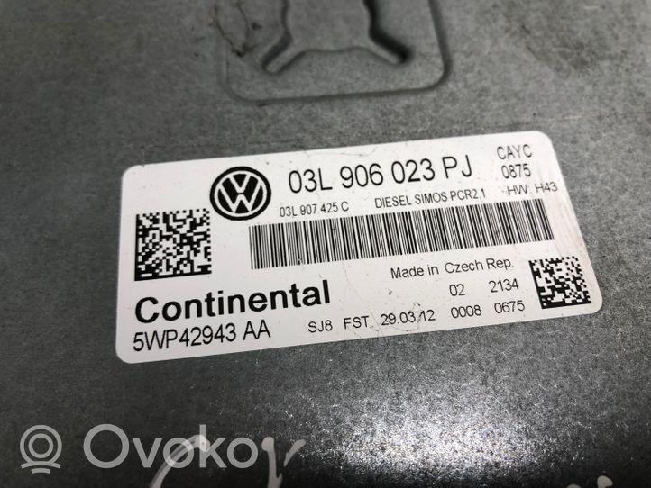 Volkswagen Touran II Variklio valdymo blokas 03L906023PJ