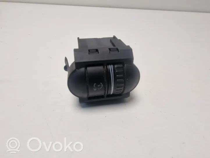 Volkswagen Eos Przycisk / Pokrętło regulacji świateł 1K0941334C