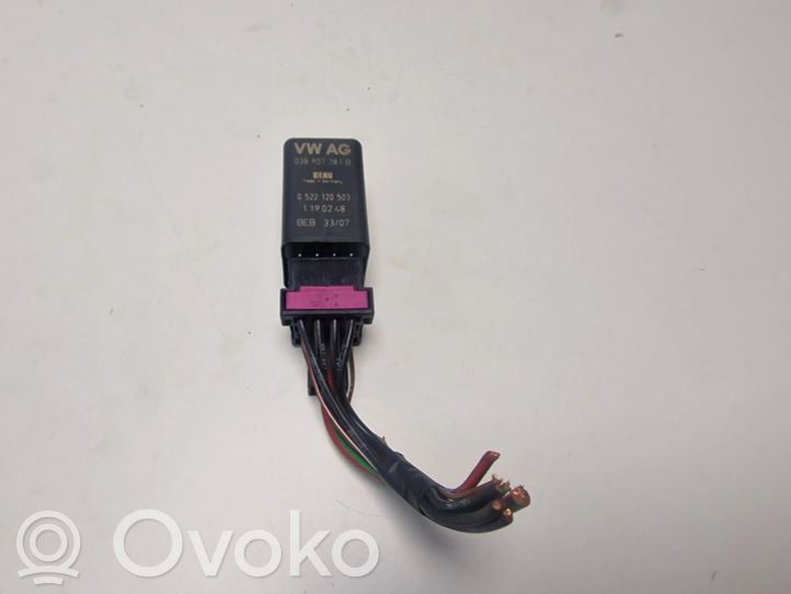 038907281B Volkswagen PASSAT B6 Glow plug preheat relay, 20.00 € RRR