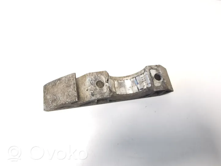 Audi Q7 4L Supporto per boccola della barra antirollio, anteriore 7L0411063B