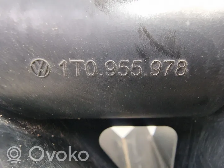Volkswagen Touran I Žibintų apiplovimo purkštukas (-ai) 1T0955978